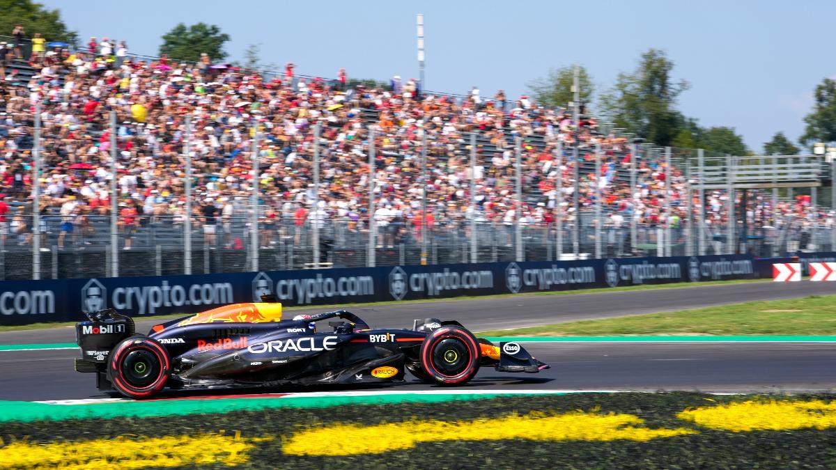 Max Verstappen ha comenzado al frente en el GP de Italia, tras liderar los primeros libres