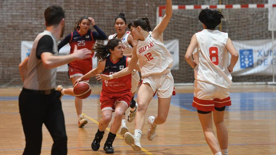 El Maristas no puede con el invicto Segle XXI (69-77)