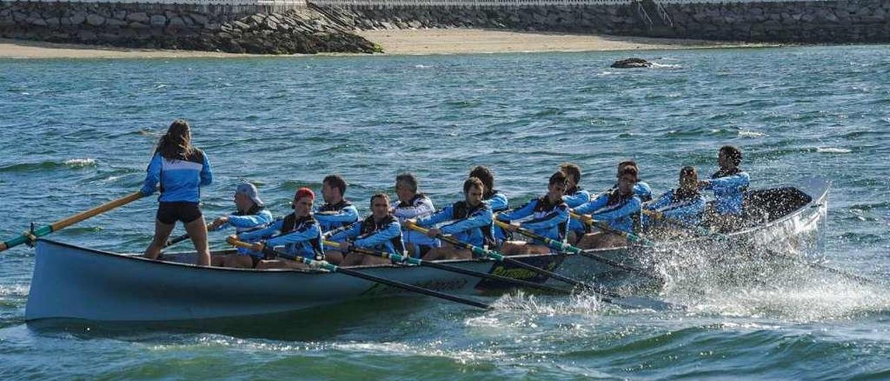 El club de remo Vilaxoán participa en la III Bandeira Parquista de Carril. // Iñaki Abella