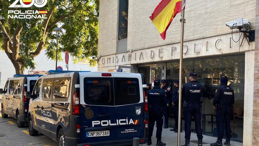 La Policía captura a un peligroso delincuente para expulsarle del país