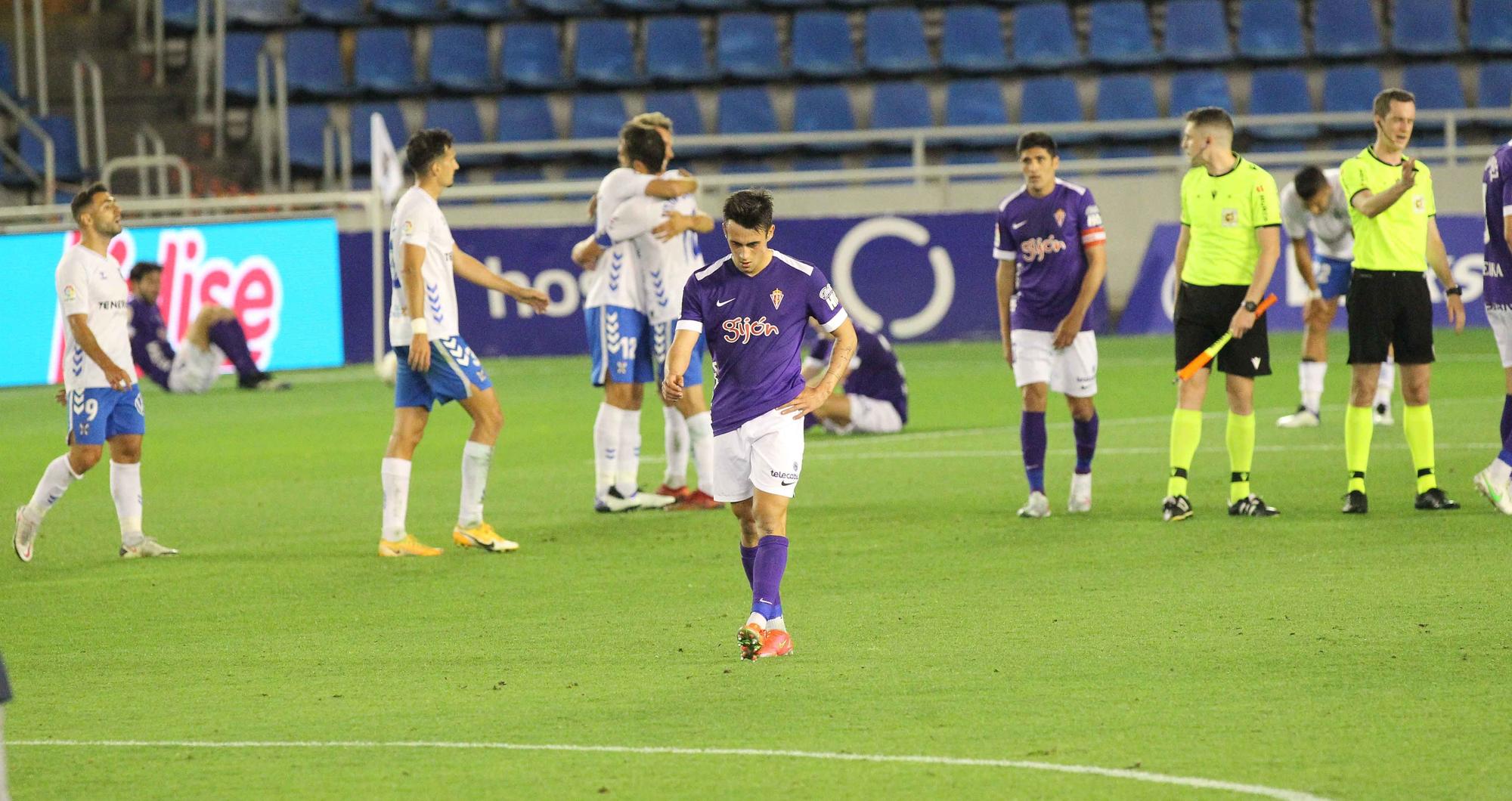 Las imágenes del partido entre el Tenerife y el Sporting (1-0)