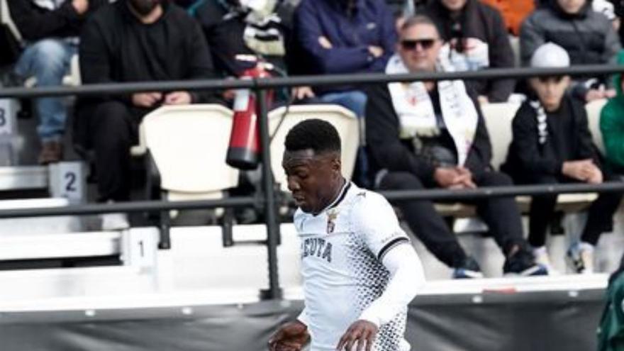 Duelo atrasado para el Ceuta después de Riazor