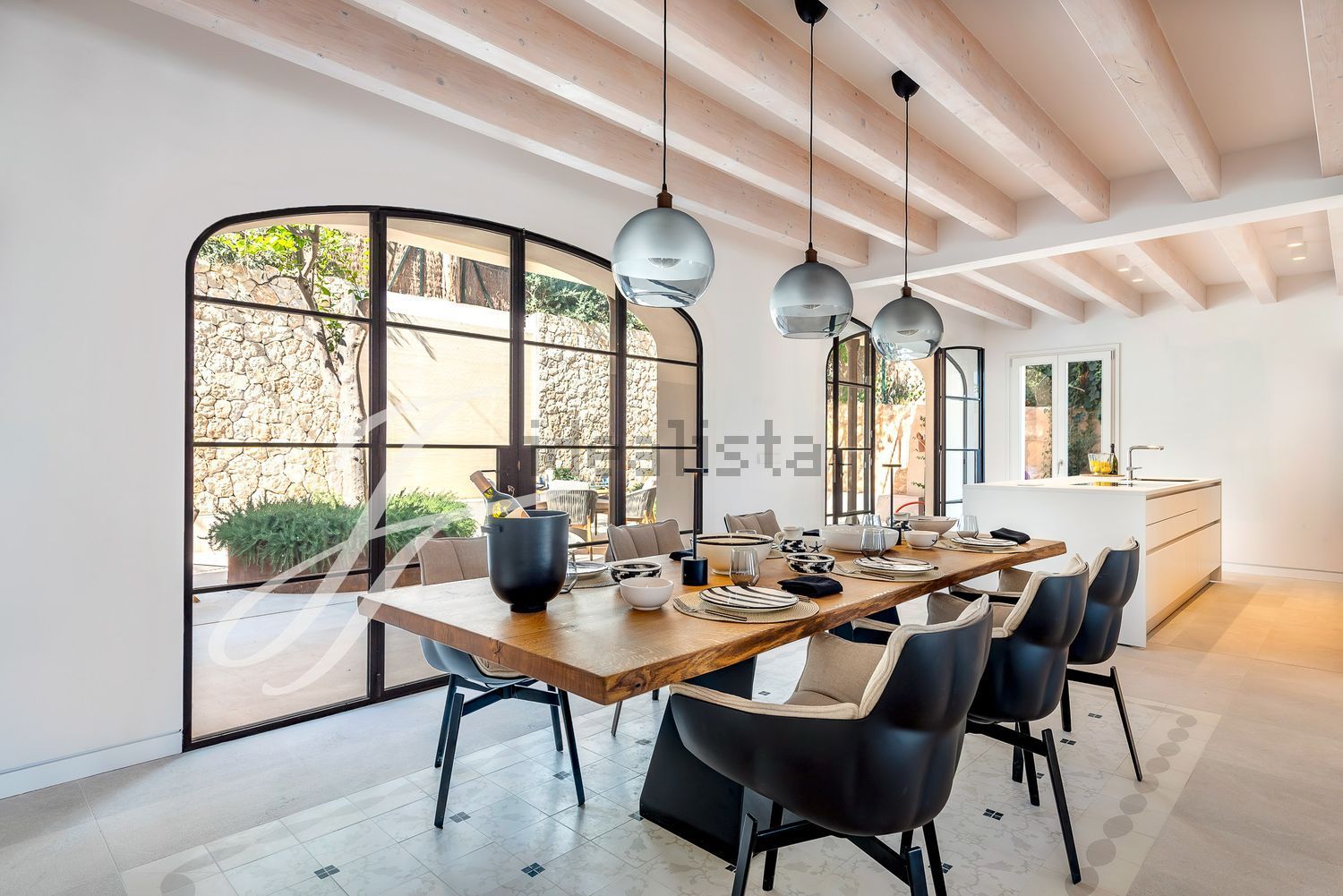 FOTOS: Sale a la venta por 3,5 milllones la casa de Palma en la que vivió Santiago Rusiñol