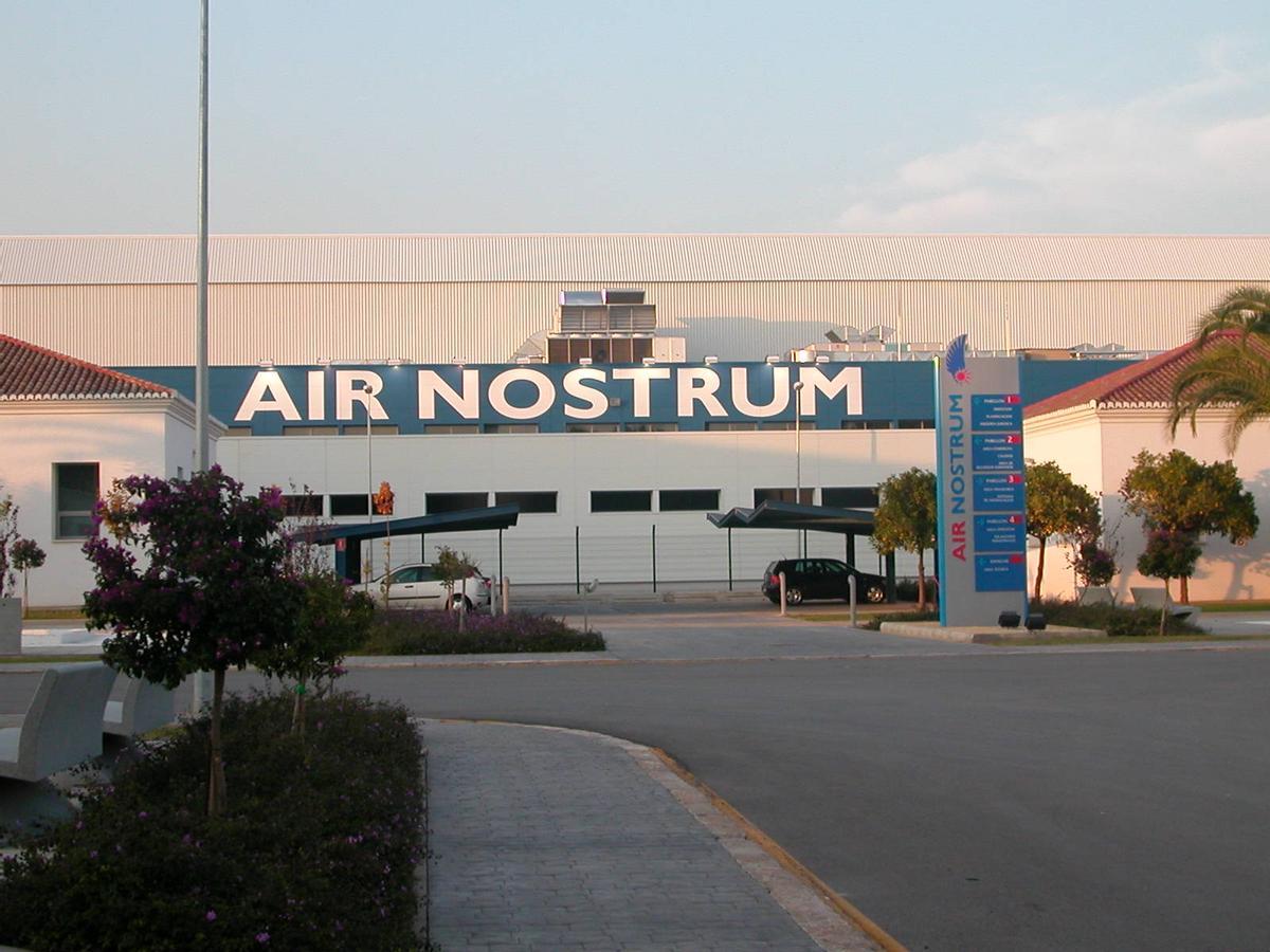 Oficinas de Air Nostrum, en su base de Quart de Poblet.