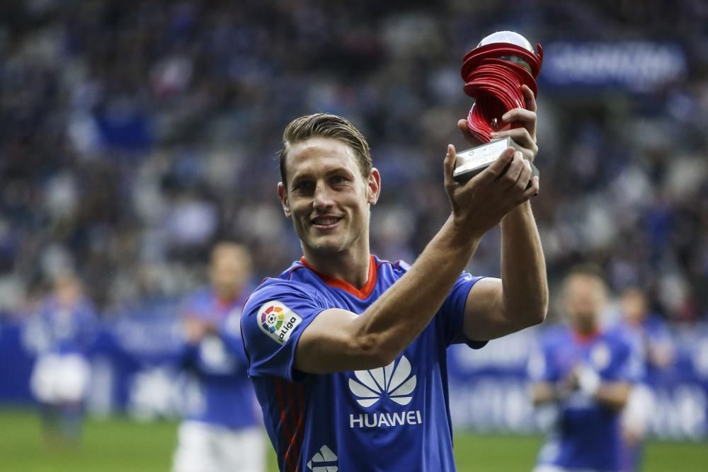 Partido en el Carlos Tartiere entre el Oviedo y el Almería