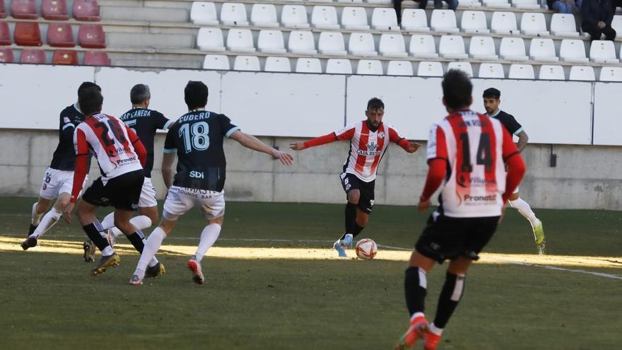 El Zamora CF firma un nuevo empate sin goles ante la SD Logroñés