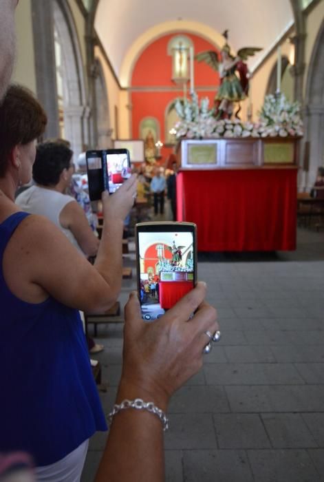 Feria de ganado, misa y procesión de San Miguel