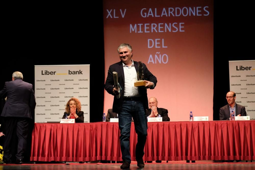 Entrega de los Mierense del Año