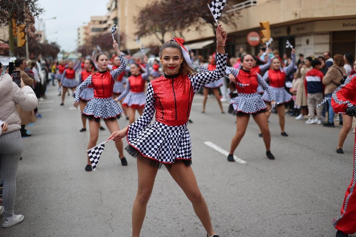 Búscate en las imágenes de la rúa de Carnaval de Ibiza