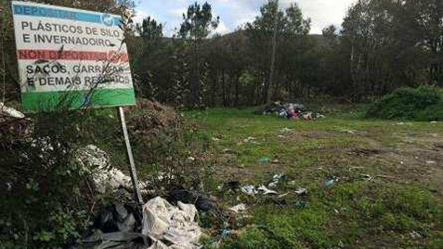 Un cartel señalizaba la ubicación del antiguo punto de acopio.