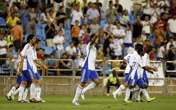 El Real Zaragoza logra el trofeo 'Carlos Lapetra' en la tanda de penaltis