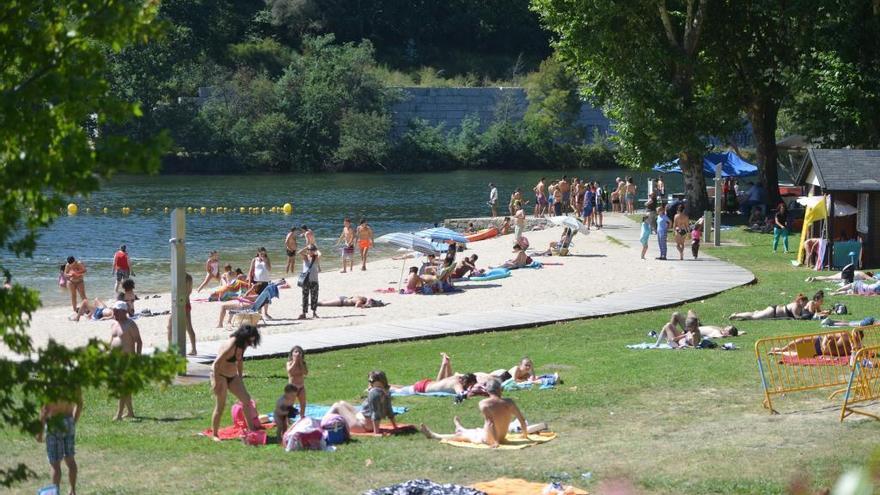 Playa fluvial del Lérez.