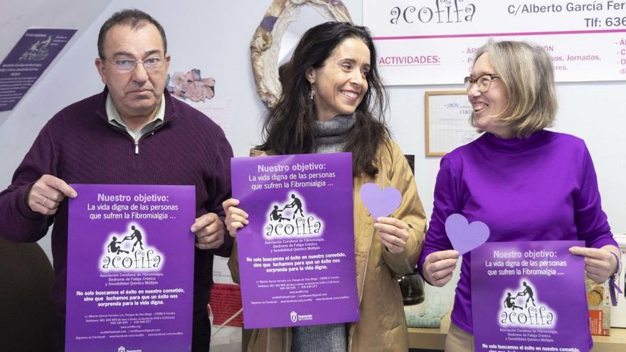 Visita de la concejala Yoya Neira a la asociación coruñesa de fibromialgia.   | // LOC