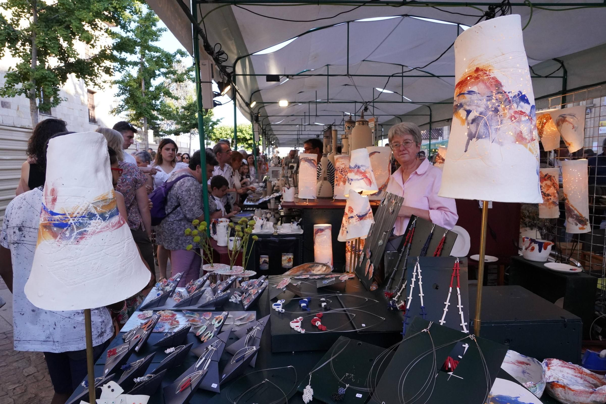 GALERÍA | La Feria de la Cerámica y la Alfarería ya está en la calle