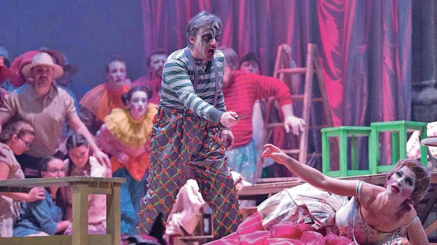 Alejandro Roy, en un momento de la representación de ´Pagliacci´.