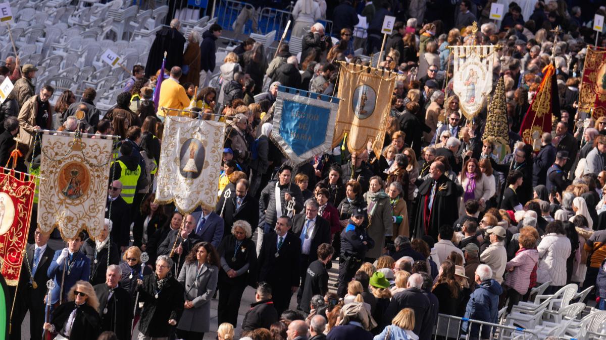 Eucaristía por la festividad de la Virgen de la Almudena, patrona de Madrid, presidida por el cardenal José Cobo.