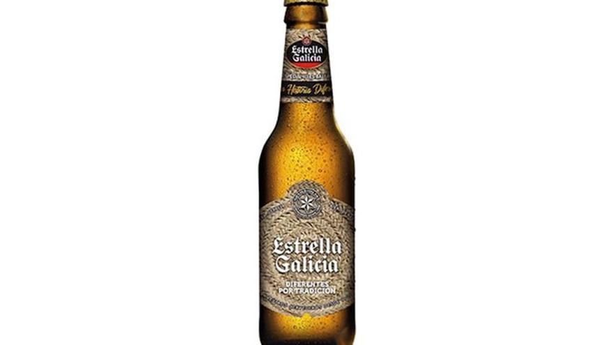 La nueva imagen de la botella de Estrella Galicia // FARO