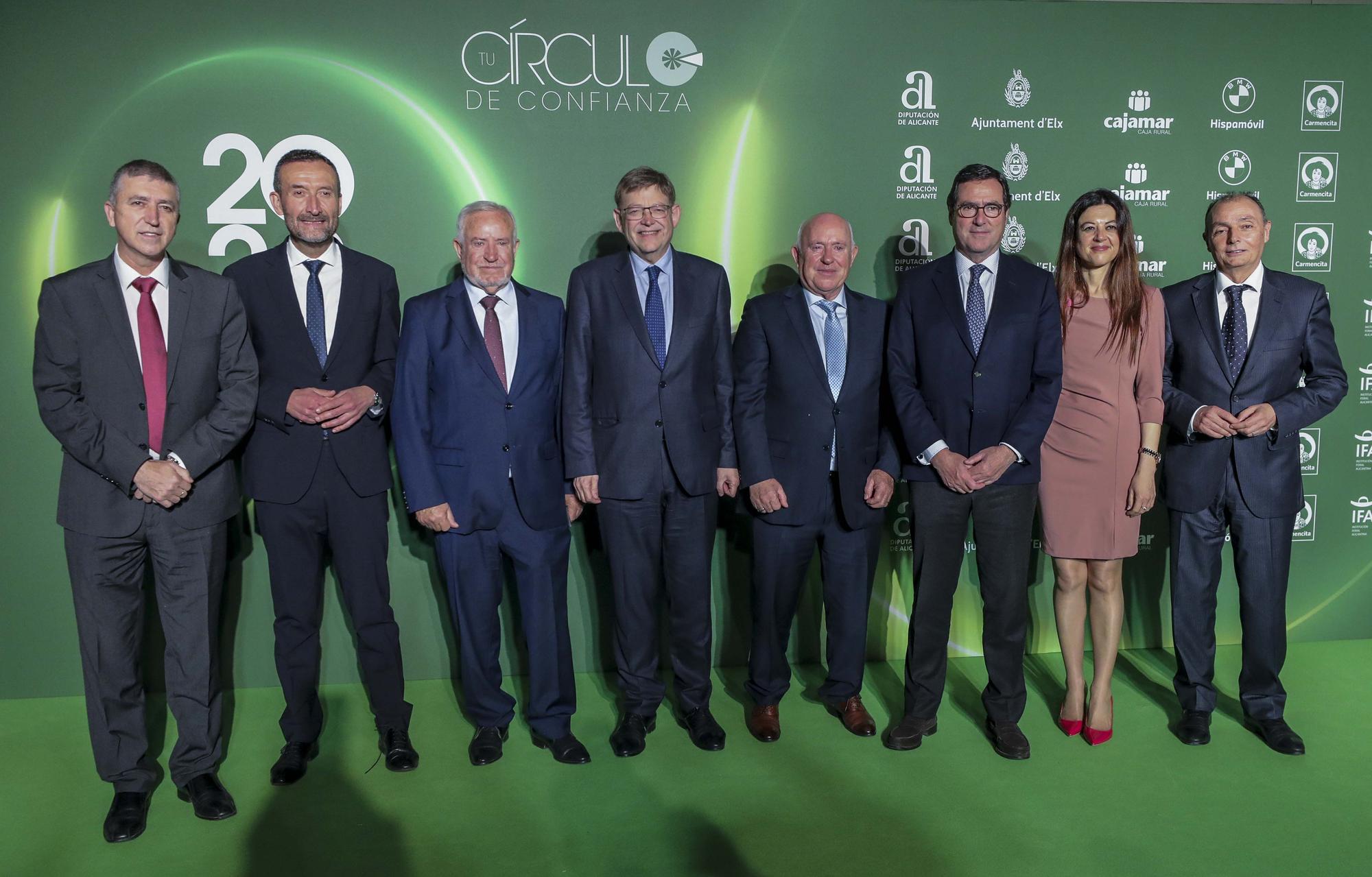 El Circulo Empresarial de Elche y Comarca Cedelco celebró este jueves su IV aniversario en IFA con nuevo presidente el Ilicitano Salvador Perez que releva a su hermano Joaquin Perez