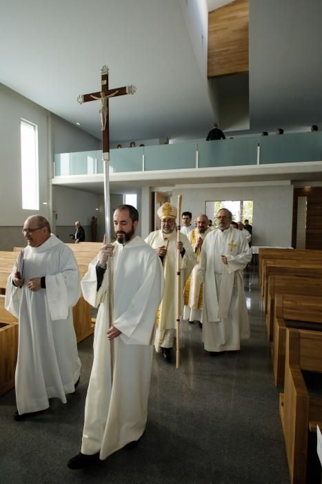 Inauguración de la nueva parroquia de Santa Olaya