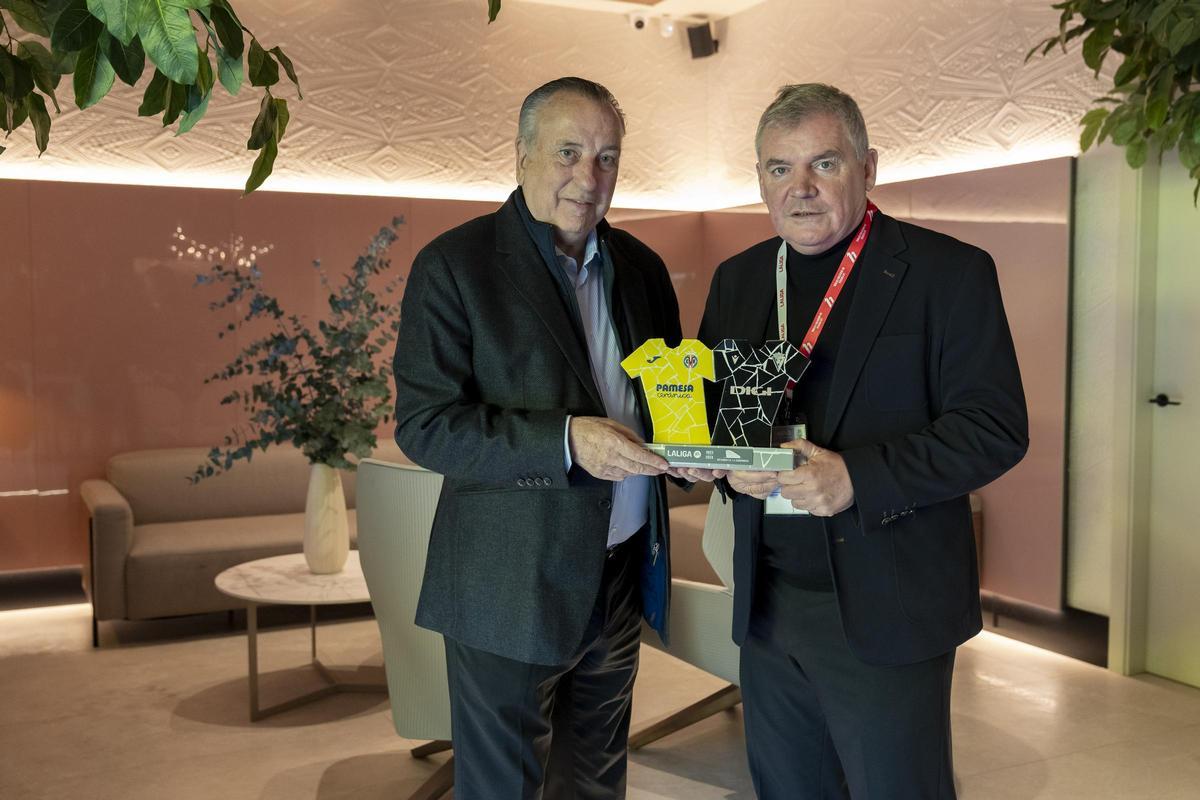 Los presidentes de Villarreal y Cádiz, Fernando Roig y Manuel Vizcaíno, respectivamente.