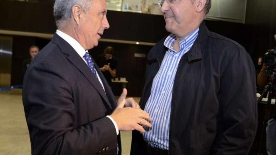 El secretario xeral del PSdeG, Pachi  Vázquez, y el alcalde de Ourense, Agustín Fernández.  // Brais Lorenzo