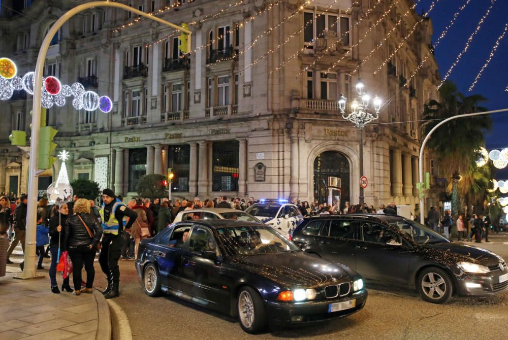 El centro de Vigo se llena para ver las luces