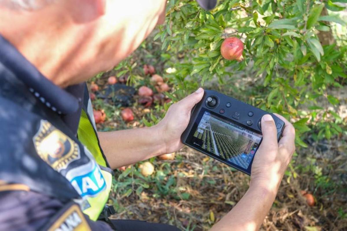 La cámara del dron muestra la extensión de terreno controlada por la Policía Local. | ÁXEL ÁLVAREZ