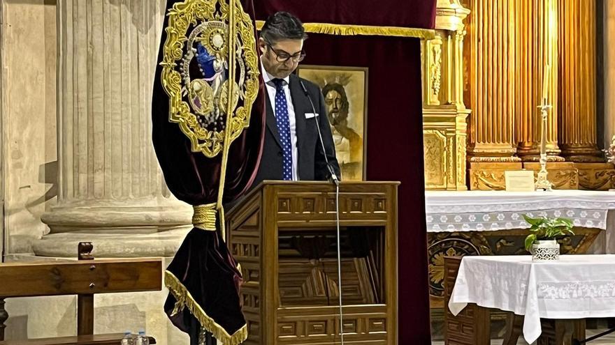 El cofrade Daniel Jesús Carmona exalta la figura del costalero