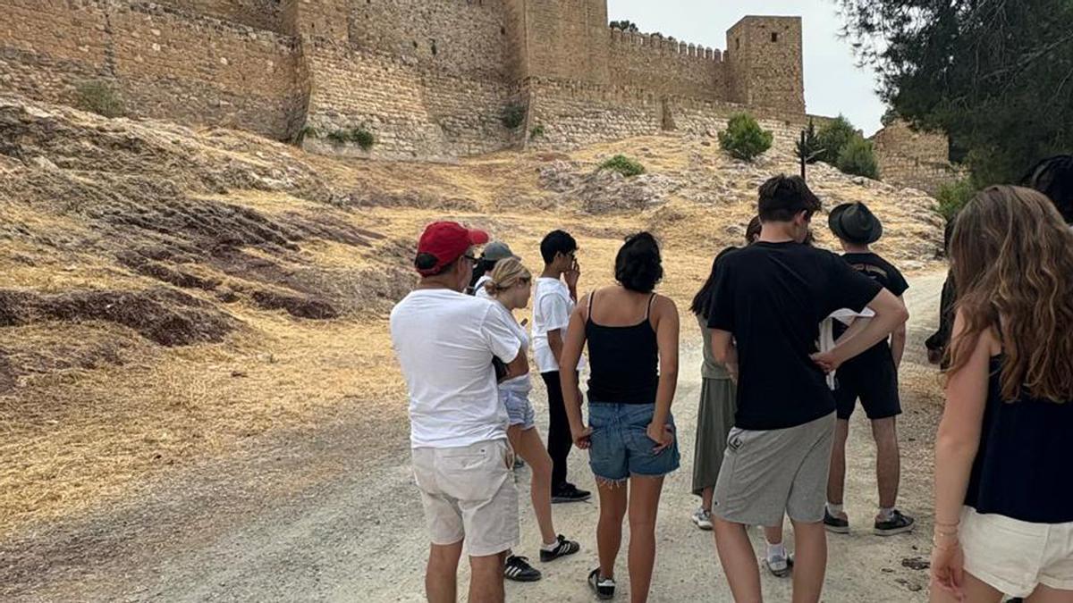 Los estudiantes de Nueva York, visitaron la Alcazaba de Antequera.