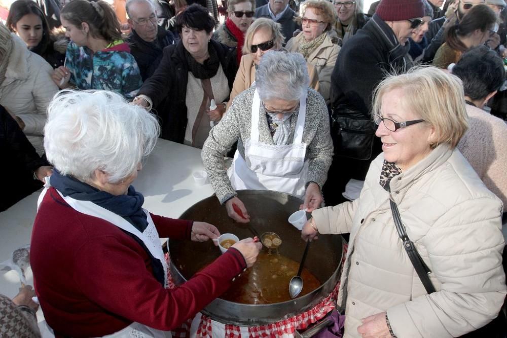 Degustación de pelotas por el Día de San Fulgencio en Pozo Estrecho