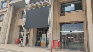 Una pantalla gigante informará a la ciudadanía en el exterior del ayuntamiento de Vila-real