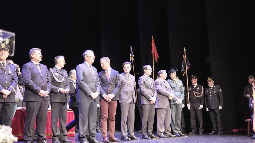 La Policía Local de Murcia celebra el día de su patrón en el Romea