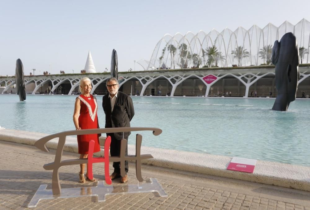 Hortensia Herrero y Jaume Plensa inauguran la exposición de esculturas del barcelonés en la Ciudad de las Artes