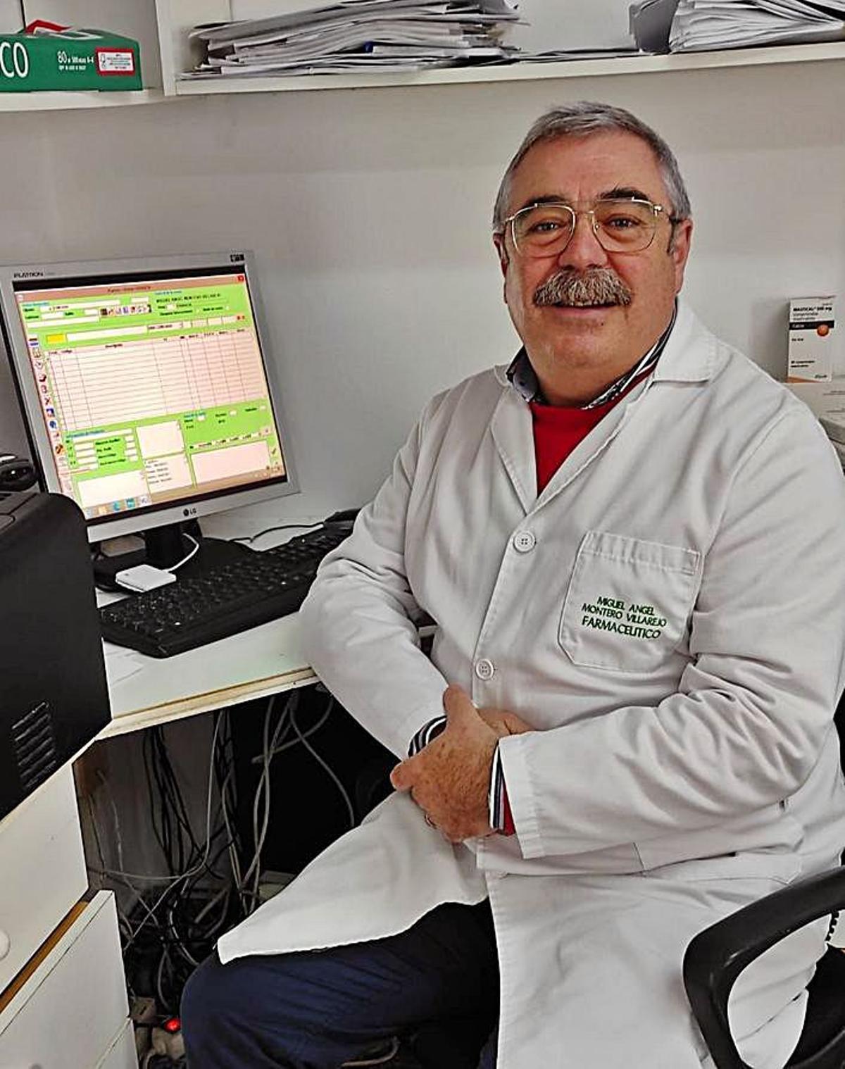 Miguel Ángel Montero, farmacéutico de Serrato.