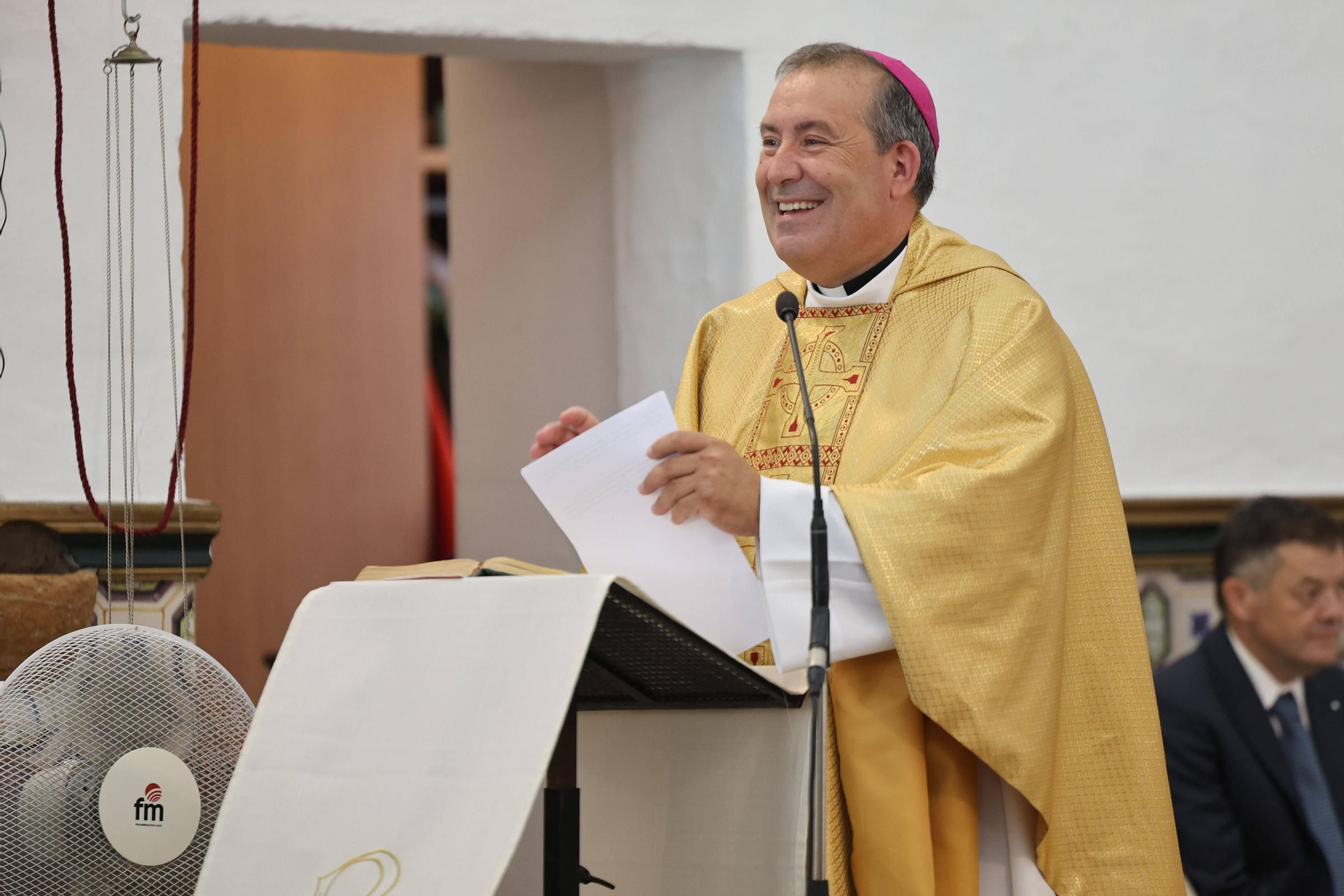 Mira aquí todas las fotos del día grande de las fiestas de Sant Joan