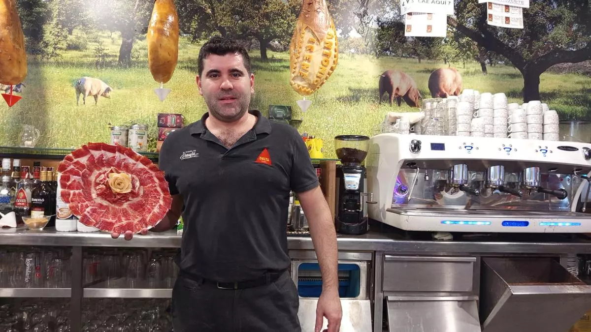 Cómo elegir, cortar y conservar el jamón en Navidad: Esto dice un experto