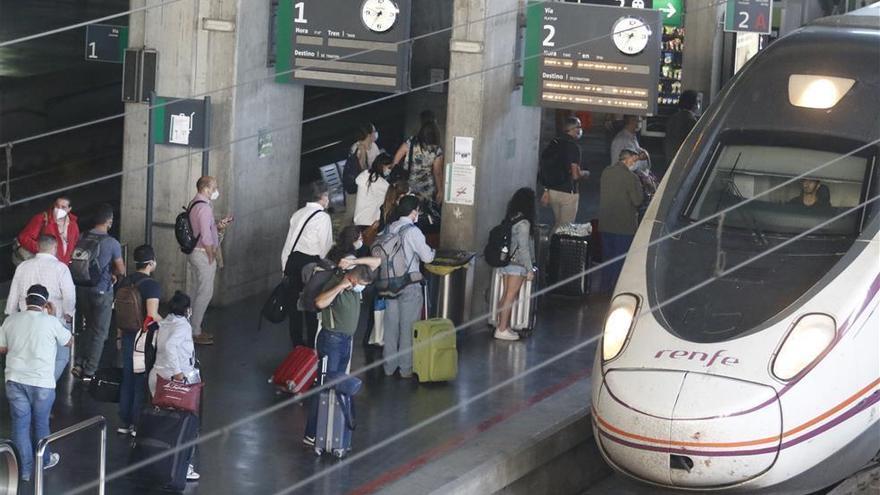 Una avería en una catenaria afecta al media distancia  entre Jaén, Córdoba y Sevilla