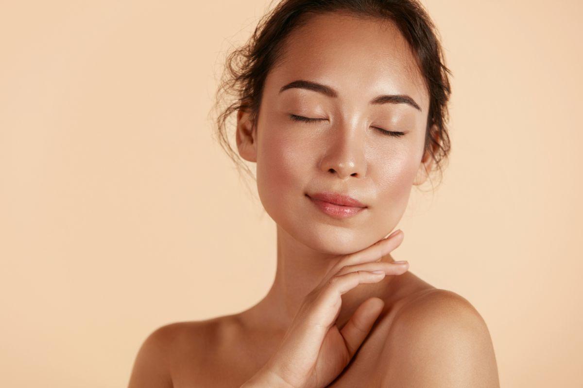 Palasiet utiliza la Bioregeneración para rejuvenecer la piel con ácido hialurónico y aminoácidos.