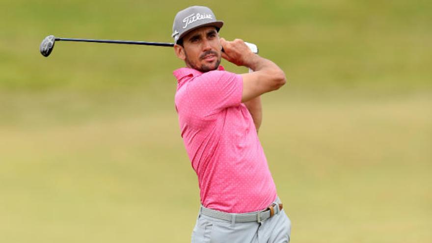 Rafa Cabrera Bello, después de ejecutar un golpe en la jornada de ayer del Abierto de Irlanda.