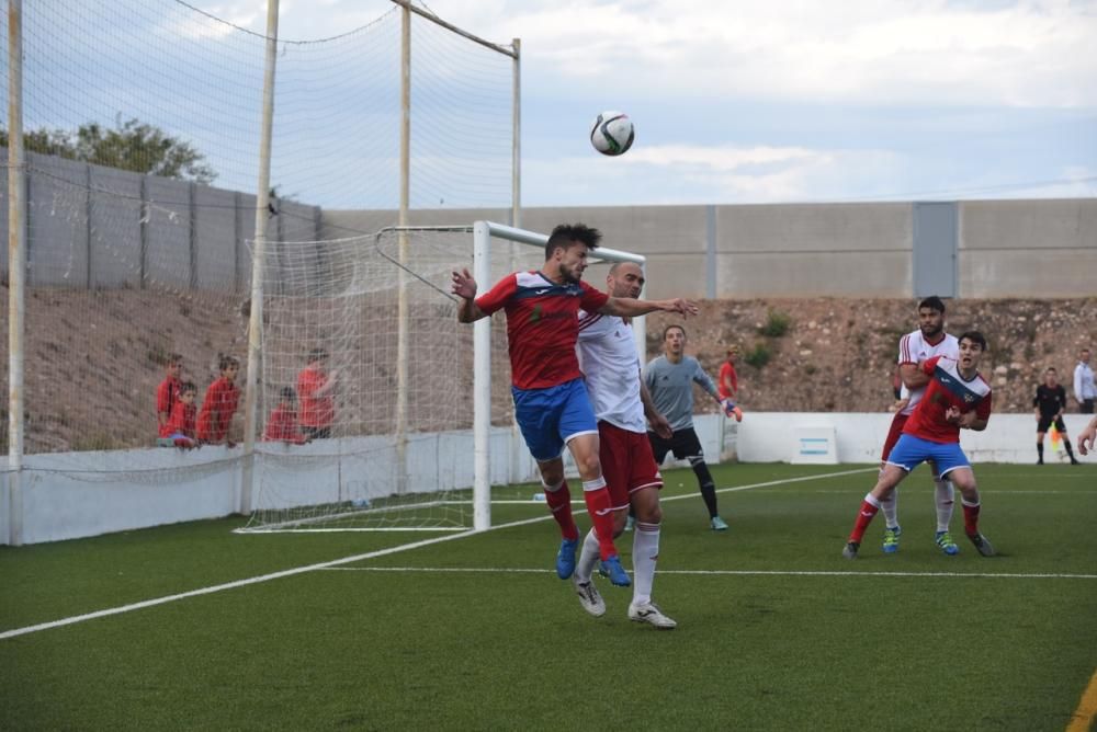 El Saguntino celebra el título de campeón