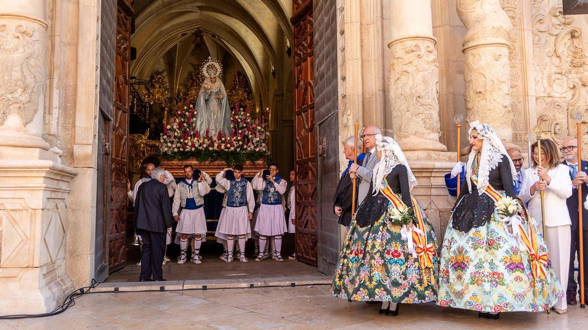 Aleluyas como colofón de la Semana Santa Alicantina Aleluyas como colofón de la Semana Santa Alicantina
