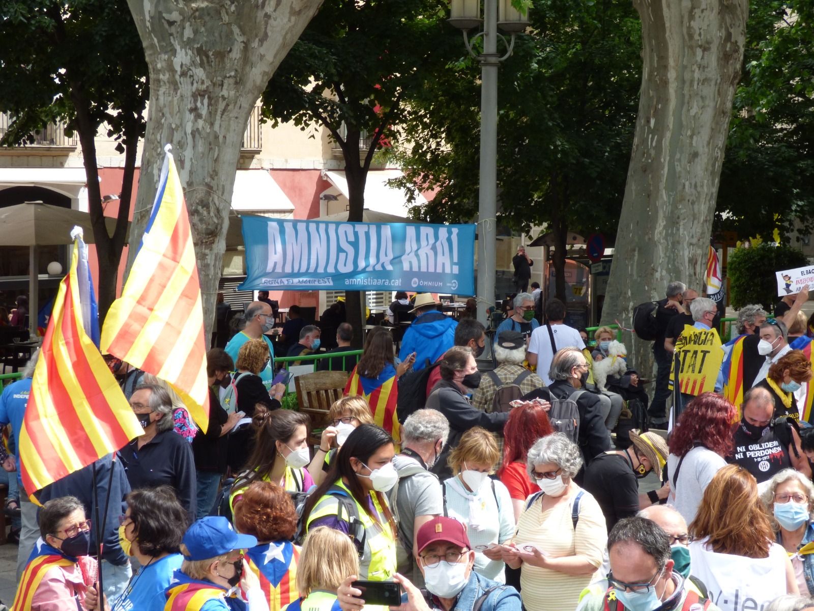 L'ANC pressiona el Govern per fer efectiva la independència i Òmnium crida a la mobilització ciutadana