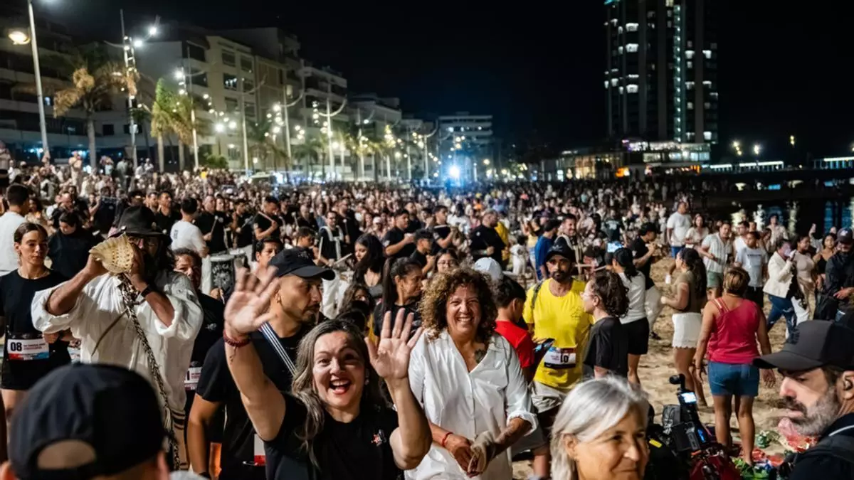 Arrecife revive el espíritu de San Juan con hogueras en once barrios y una gran celebración en El Reducto