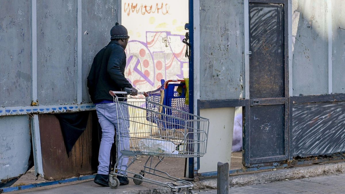 Sant Roc (Badalona) s’enfronta a la pitjor allau de desnonaments en 20 anys