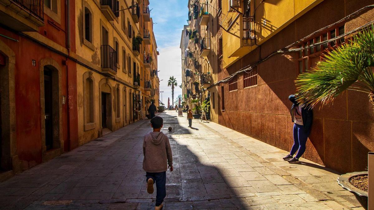 SALUD MENTAL | El peso de las desigualdades: así influye el lugar donde vivimos en la salud mental