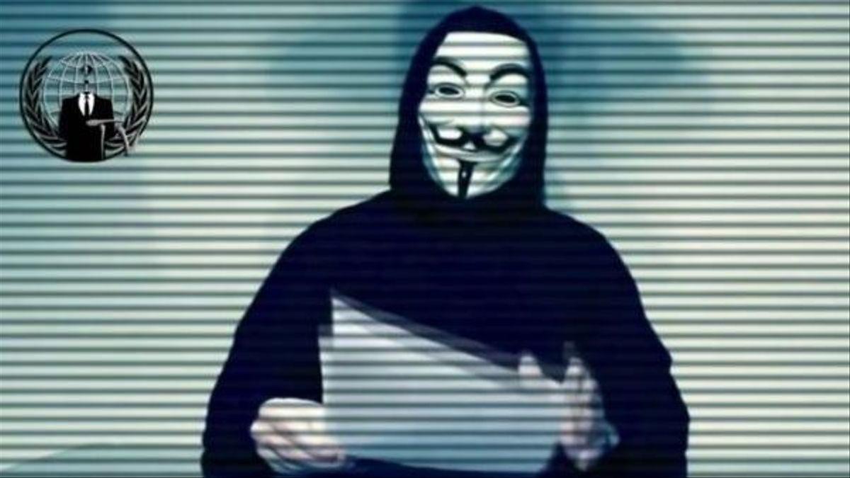 Anonymous declara la guerra a Putin.