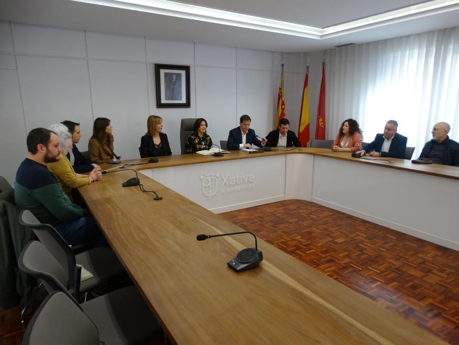 Homenaje a las víctimas del bombardeo franquista en Xàtiva