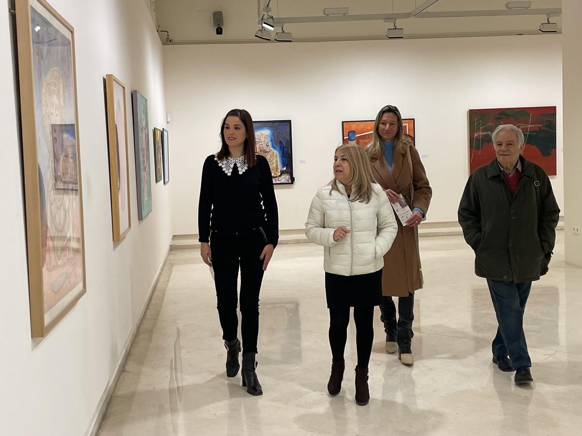 La exposición se puede visitar todo el mes de febrero, prácticamente, en la Sala de la Fundación, en plena Glorieta de Elche