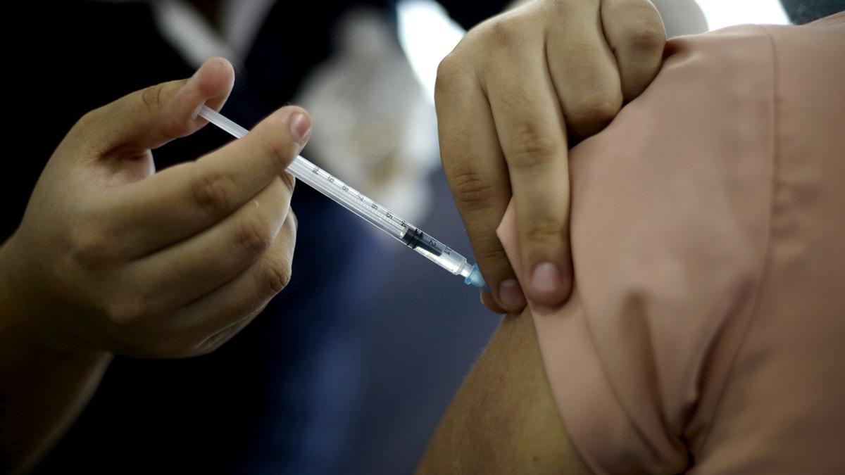 Els contagis es donen entre els col·lectius no vacunats
