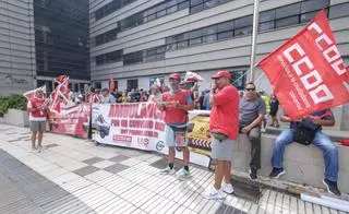 Concentración de personal de ambulancias en Las Palmas de Gran Canaria